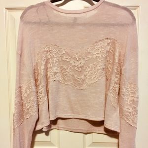 Divided mesh long sleeve shirt